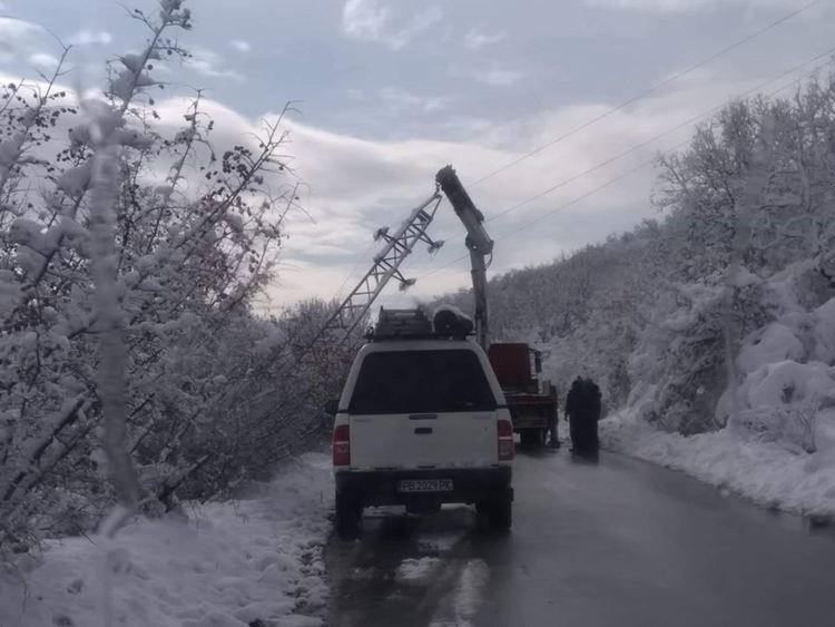 В половината Воден повече от 24 часа няма ток