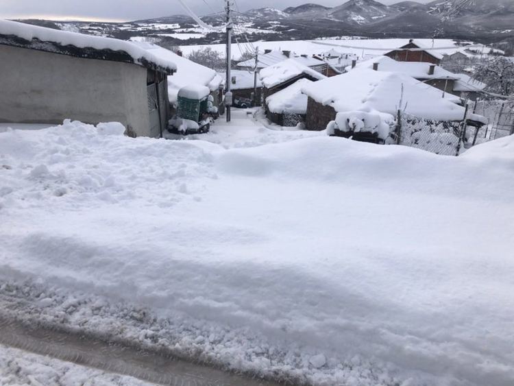 Снимките са от село Воден