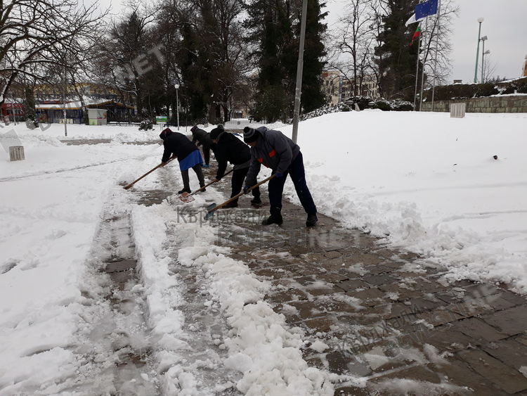Жълт код за снегонавявания днес в Кърджалийско