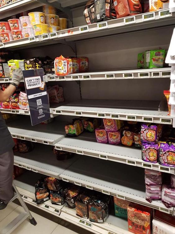 Тревога в Сингапур след случаи на коронавирус, за които не може да се установи как са заразени (видео)