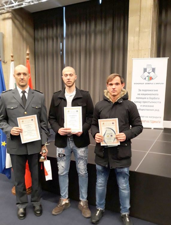 Спасителите на човешки живот Денис и Марчело от Елховец с "Отличен" на националния конкурс "Пожарникар на годината"- 2019