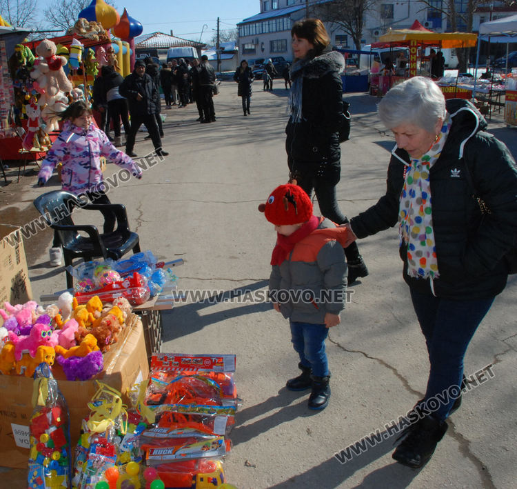 Народна музика, хоро и скара за празника на „Болярово”
