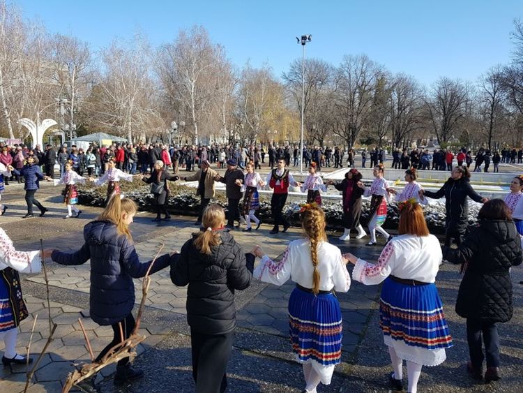 Баш майсторът на виното тази година е Петър Караславов