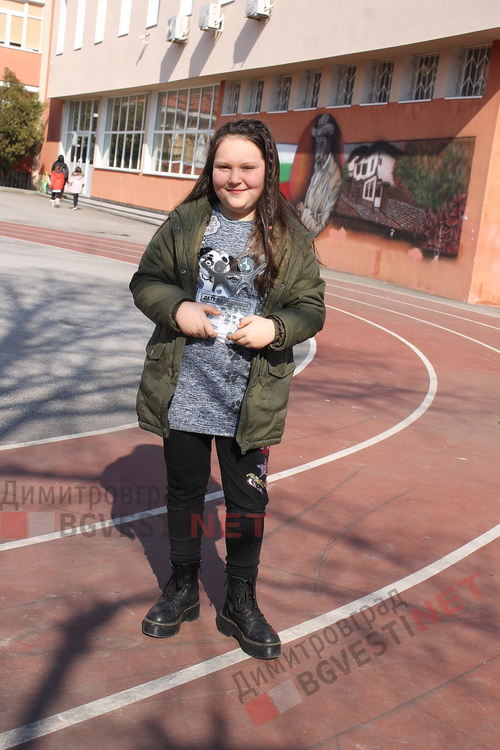 "Детето на годината" продаде хамстерите си в помощ на Михаела, но ще се грижи за тях докато Михаела оздравее