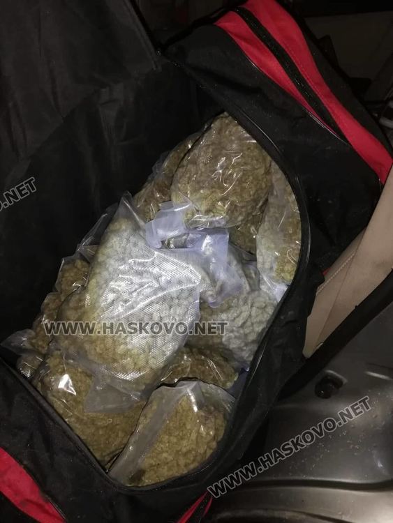 Спипаха 55-годишен с марихуана за близо 50 бона