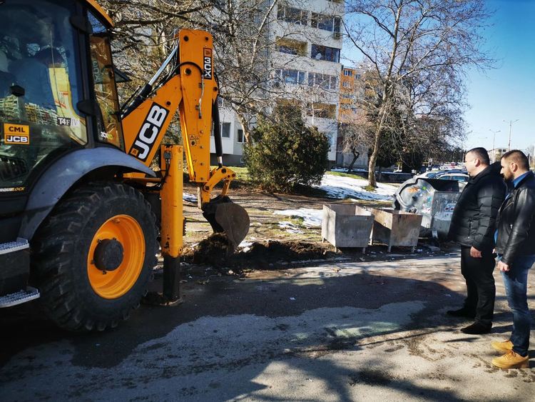 Местят контейнери за смет за по-добра видимост на пътя