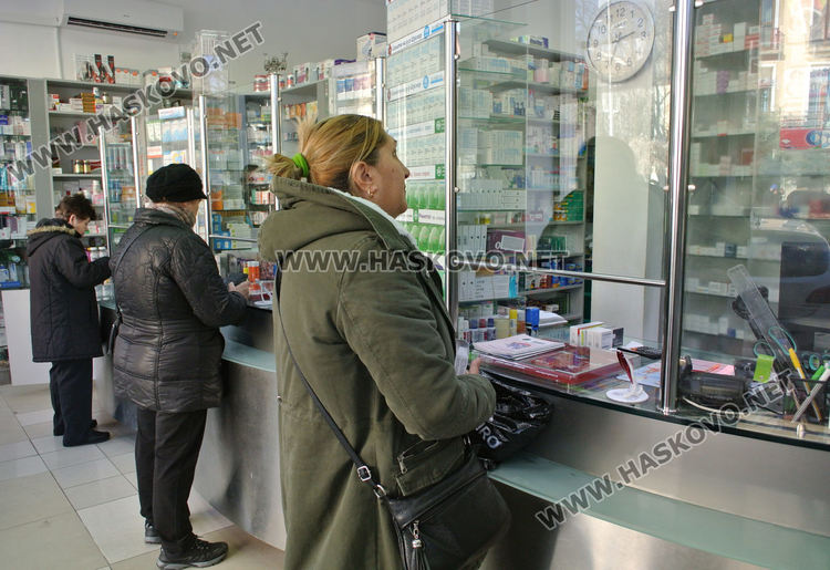 Предпазните маски за грип станаха дефицитна стока