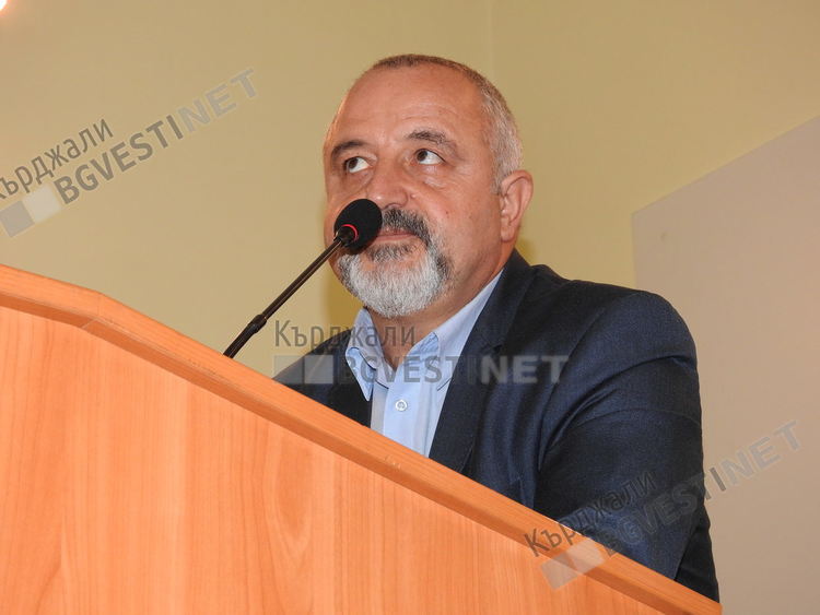 Скандал с етнически привкус се разрази в "Столицата на толерантността", сблъсък между ДПС и ГЕРБ