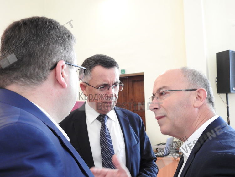 Скандал с етнически привкус се разрази в "Столицата на толерантността", сблъсък между ДПС и ГЕРБ