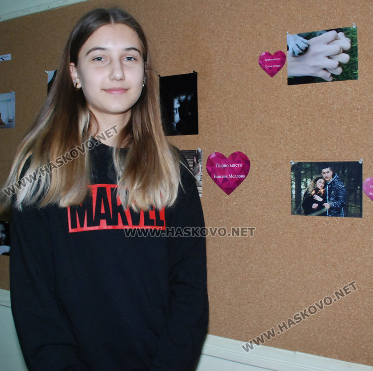 Нели Оцетарова