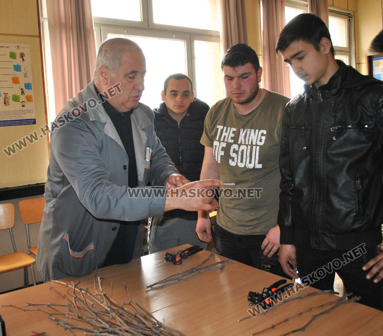 Млади фермери показаха знания за регионалното състезание в Ямбол