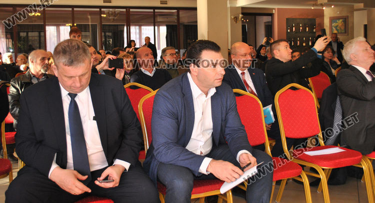 Бизнесът иска по-ниски цени на тока