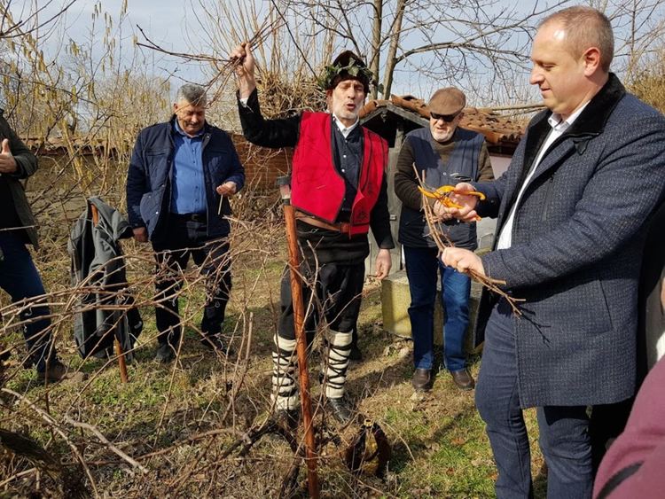 Трифон Зарезан събра село Градина на празник