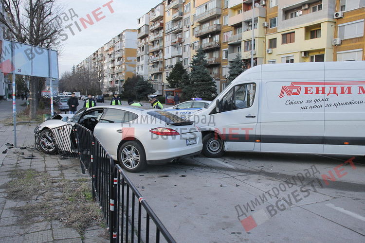 На Трифон Зарезан бус помля бяло Порше