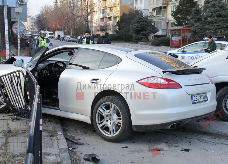 На Трифон Зарезан бус помля бяло Порше