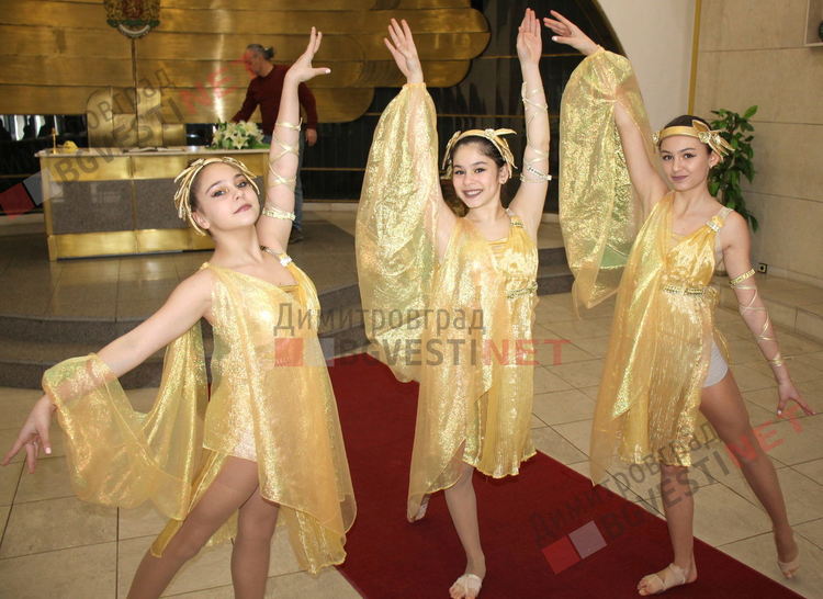 Таня даде шанс на Петко и си казаха ДА! Общината ги изненада с "Божествена светлина"