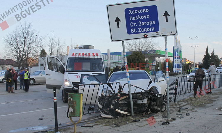 На Трифон Зарезан бус помля бяло Порше