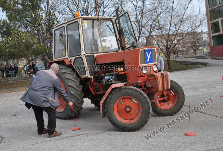 Млади фермери показаха знания за регионалното състезание в Ямбол