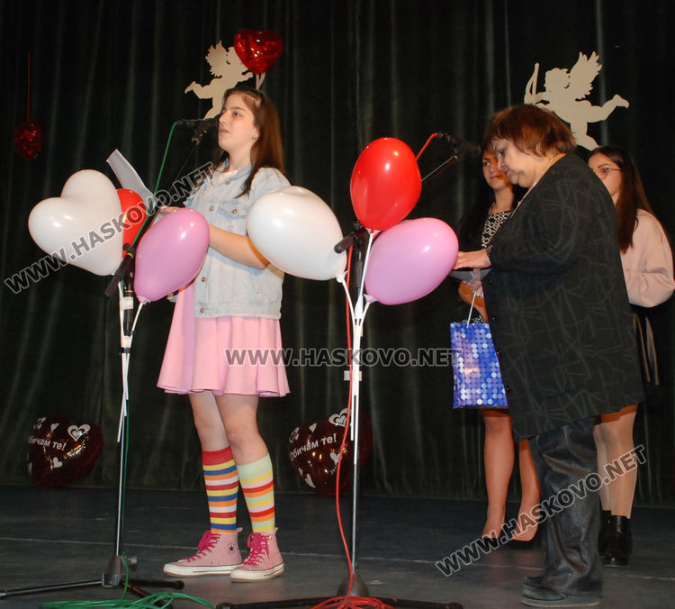 Наградиха победителите в конкурса "Чудото любов"