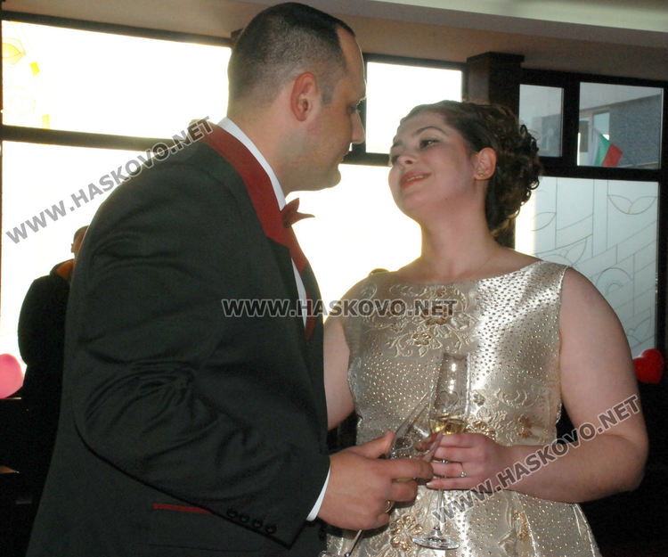 6 сватби на Свети Валентин в Хасково