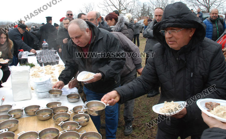 Лозарите от Стамболово се надяват на добра реколта тази година