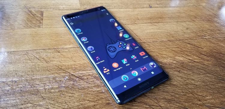 Android 10 ужили Sony. Бъгове спират ъпдейта за Xperia XZ2 и XZ3 