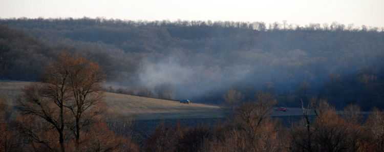 Пожар в широколистна гора  край Конуш