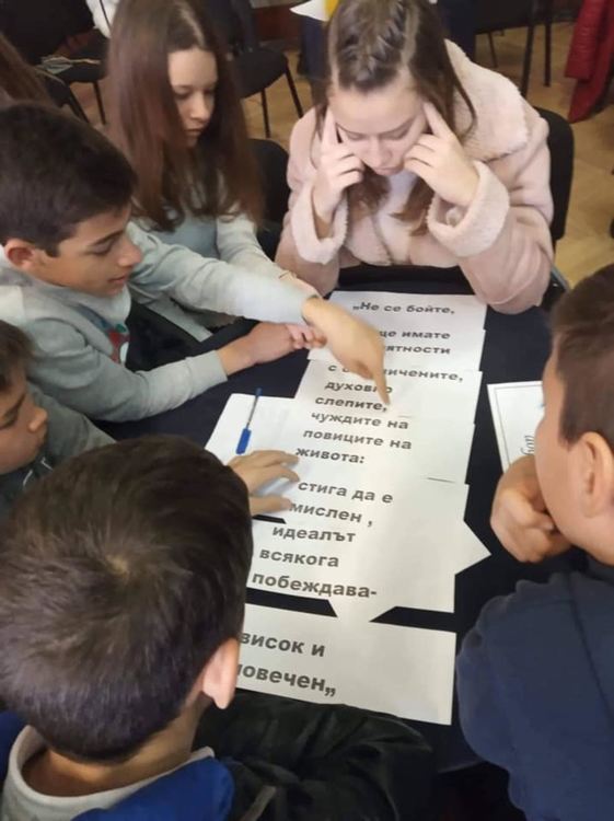 135 години от рождението на своя патрон отбелязаха златаровци