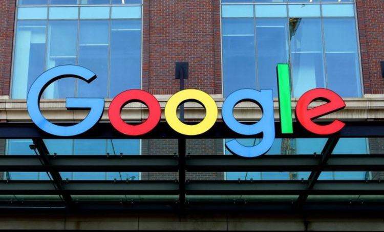 Австралийски съд задължи Google да разкрие личността на потребител с отрицателен отзив за зъболекар