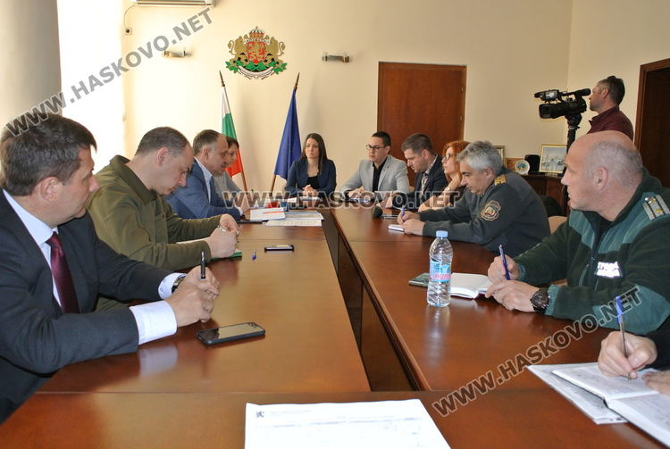 Кметовете ще събират документите за регистрация на свиневъдни обекти на всеки 2 седмици