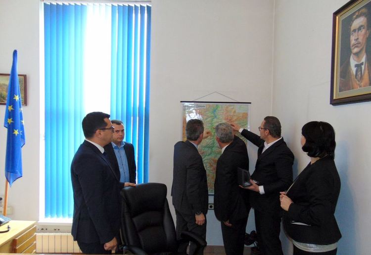 За пръв път чужда компания с бизнес в Родопите, реално подкрепя местната общност, получи признание от кмета