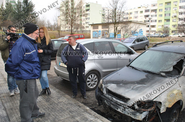 Собствениците на изгорелите коли в "Бадема" подозират умишлен палеж