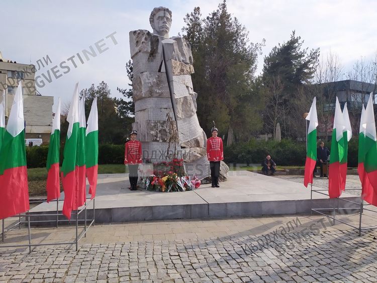 Кърджали преклони глава пред саможертвата за българската свобода на Апостола