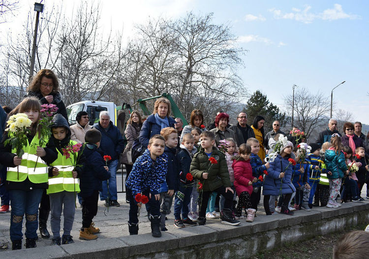 Асеновград възпомена Апостола
