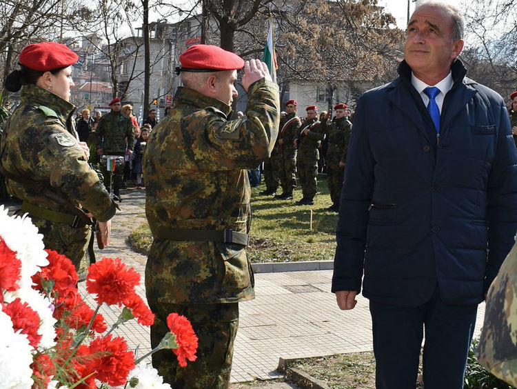Асеновград възпомена Апостола