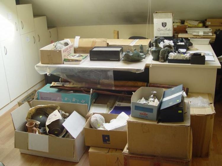 Прокуратура намери документ, че Божков е осъждан два пъти, в офиса му