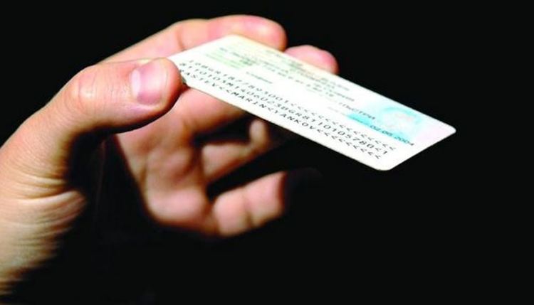 Откриха цял комплект фалшиви документи у млад кърджалиец