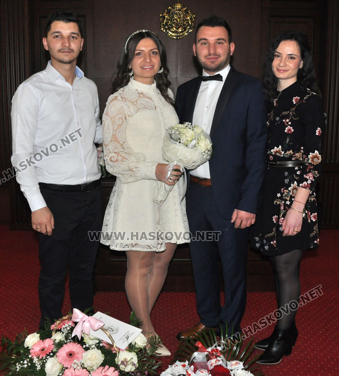 Бивши съученици се харесаха и си казаха "да" на 20.02.2020 година