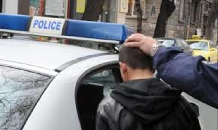 Задържаха трима с дрога при специализирана операция на полицията в Кърджали