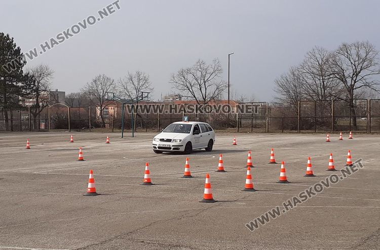 Пет отбора в надпревара за „Най-добър млад автомонтьор и водач“ в Хасково