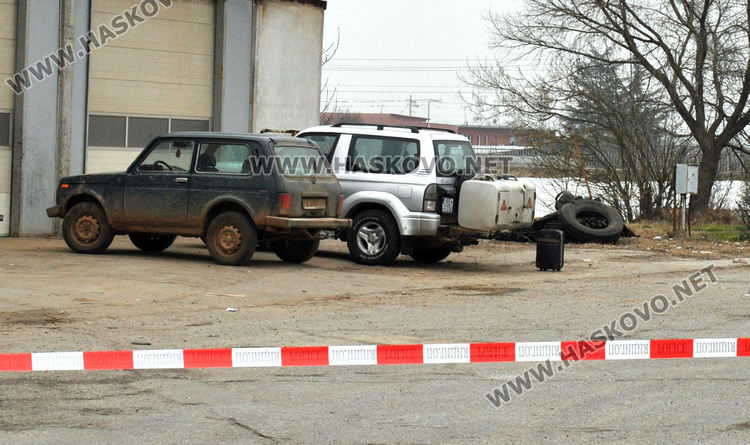 Изоставен куфар вдигна на крак полицията