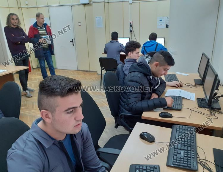 Пет отбора в надпревара за „Най-добър млад автомонтьор и водач“ в Хасково