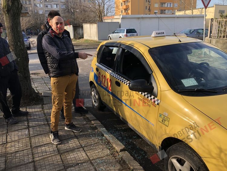 Вандали разбиха 9 коли в Димитровград