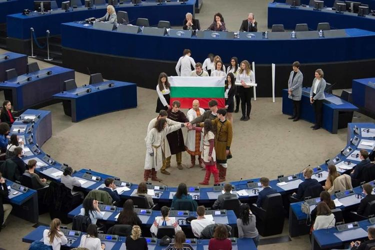 Европейският парламент се "мести" в езиковата гимназия в Смолян 