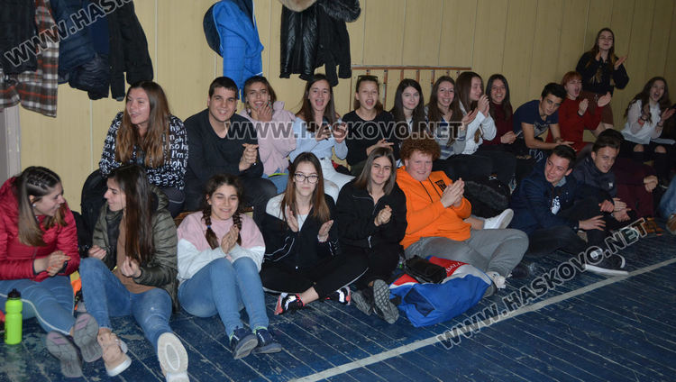 Механото и Дървото са победители в Общинското първенство по волейбол за ученици