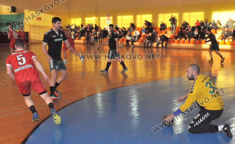 „Асти 91” загуби у дома от „Чардафон” с 21:30