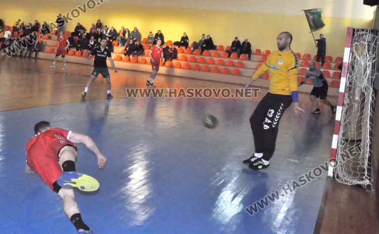 „Асти 91” загуби у дома от „Чардафон” с 21:30