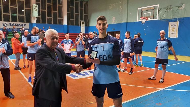 Левски счупи каръка след драма с Арда