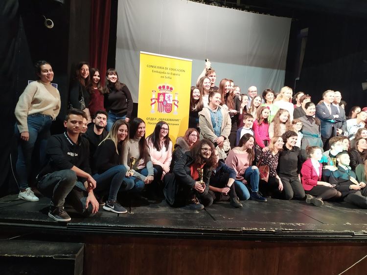 Талантите от Езиковата гимназия в Смолян отвяха конкуренцията в конкурс за театър на испански