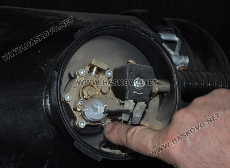 Огромна  опашка край Хасково за сертифициране на автомобилните газови уредби